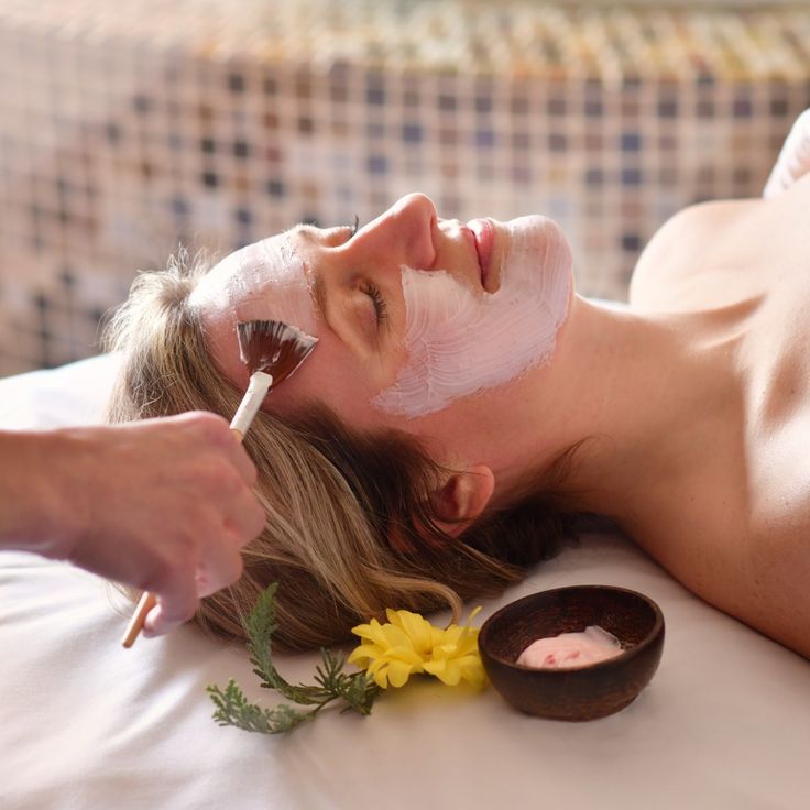 Anti-aging arcmasszázs